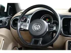 Volkswagen Beetle (2015) thumbnail 13