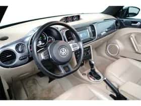 Volkswagen Beetle (2015) thumbnail 21