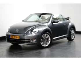 Volkswagen Beetle (2015) thumbnail 6