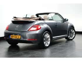 Volkswagen Beetle (2015) thumbnail 8