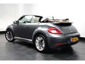 Volkswagen Beetle (2015) thumbnail 9