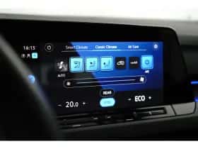 Volkswagen Golf (2023) thumbnail 23