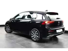 Volkswagen Golf (2023) thumbnail 5