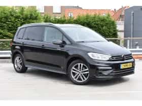 Volkswagen Touran (2023) thumbnail 2