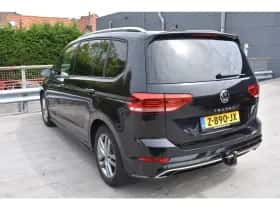 Volkswagen Touran (2023) thumbnail 3
