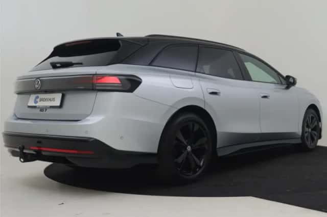 Volkswagen ID.7 (2026) thumbnail 2