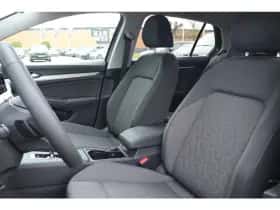 Volkswagen Golf (2026) thumbnail 13