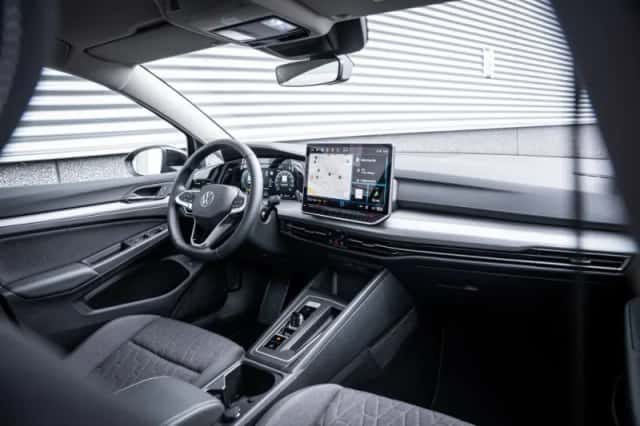 Volkswagen Golf (2026) thumbnail 5