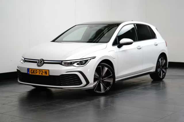 Volkswagen Golf (2020) thumbnail 1