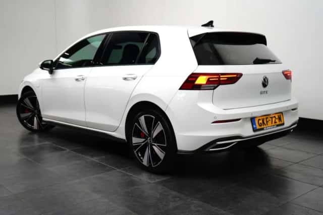 Volkswagen Golf (2020) thumbnail 5