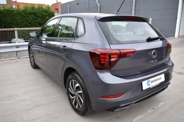 Volkswagen Polo (2022) thumbnail 3