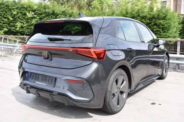 CUPRA Born (2024) thumbnail 4