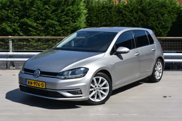 Volkswagen Golf (2018) thumbnail 1