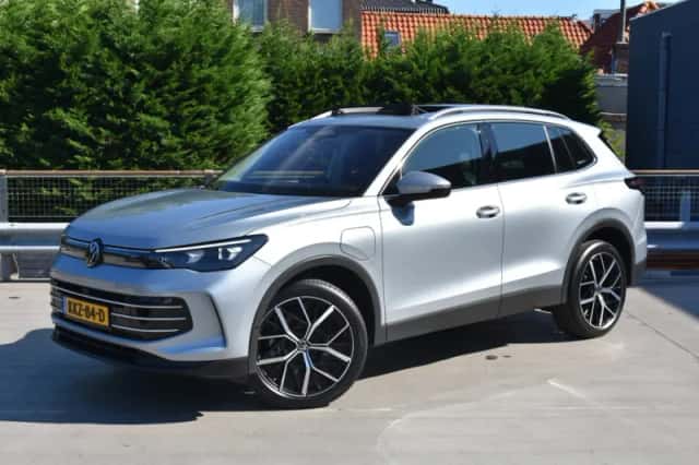 Volkswagen Tiguan (2025) thumbnail 1