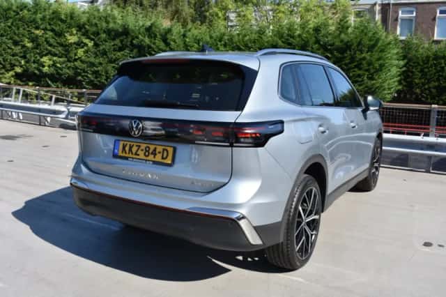 Volkswagen Tiguan (2025) thumbnail 4