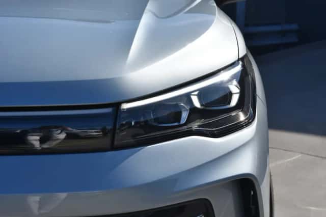 Volkswagen Tiguan (2025) thumbnail 5