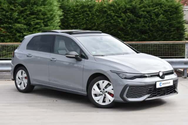 Volkswagen Golf (2025) thumbnail 2