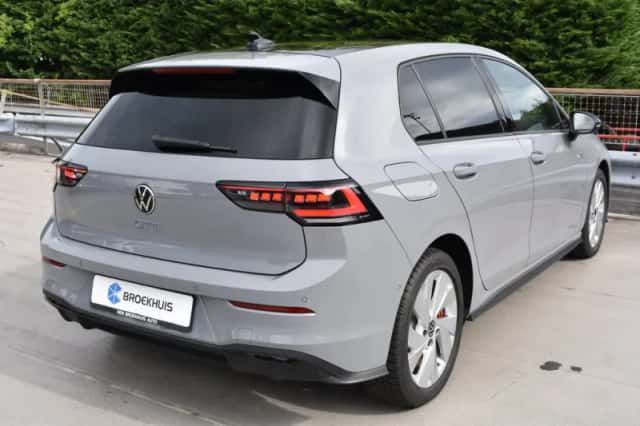 Volkswagen Golf (2025) thumbnail 4