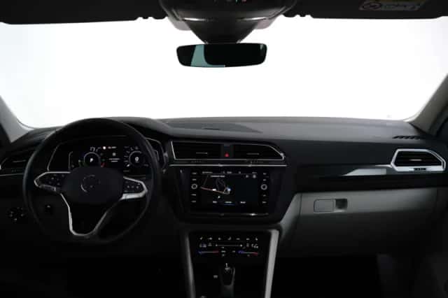Volkswagen Tiguan (2023) thumbnail 6