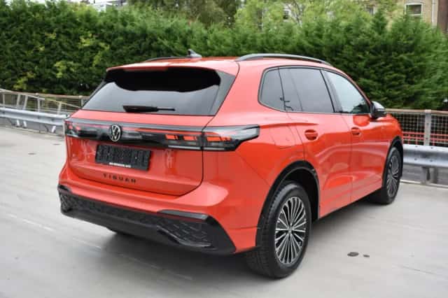 Volkswagen Tiguan (2025) thumbnail 4