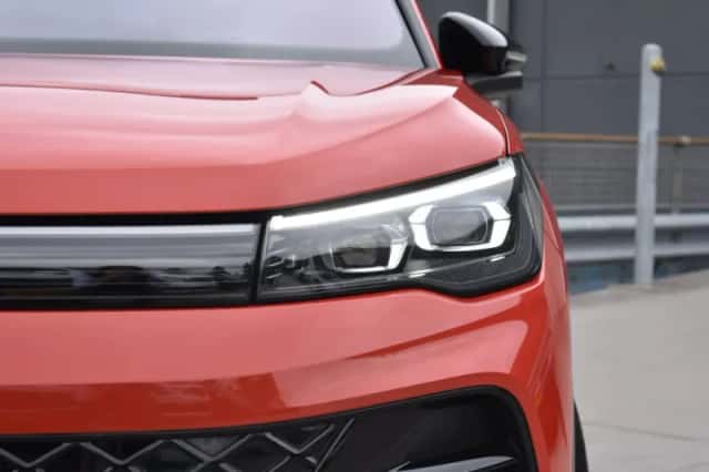 Volkswagen Tiguan (2025) thumbnail 5