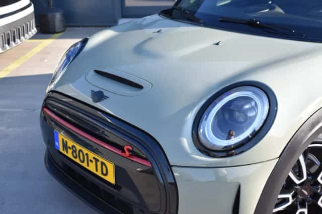 MINI Electric (2021) thumbnail 6