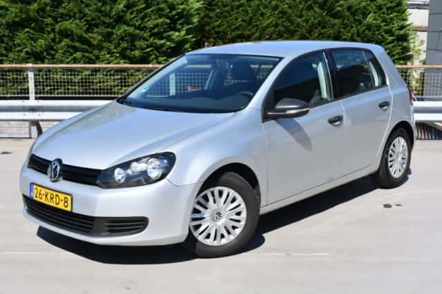 Volkswagen Golf (2010) thumbnail 1