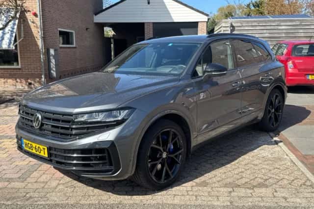 Volkswagen Touareg (2024) thumbnail 1