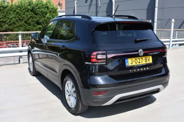 Volkswagen T-Cross (2020) thumbnail 3