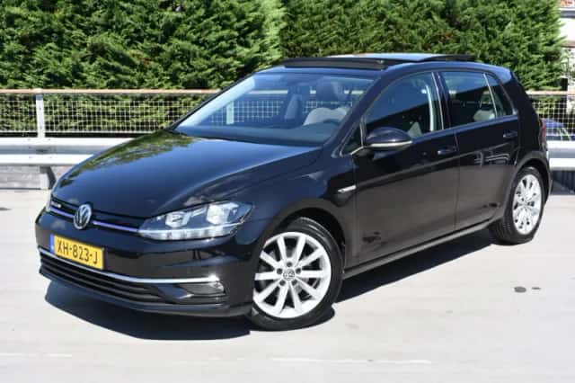 Volkswagen Golf (2019) thumbnail 1