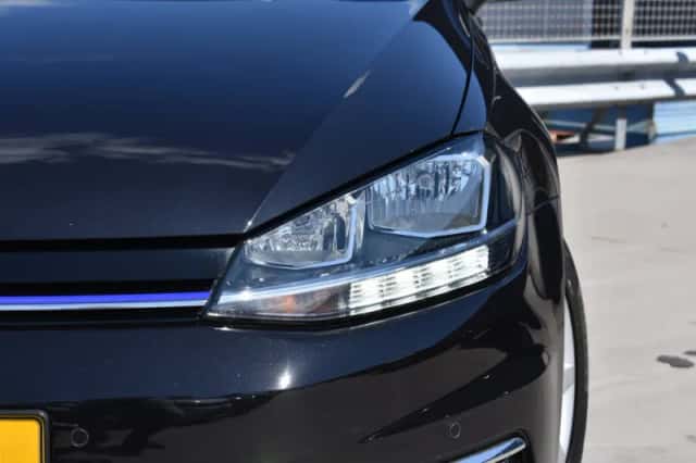 Volkswagen Golf (2019) thumbnail 5