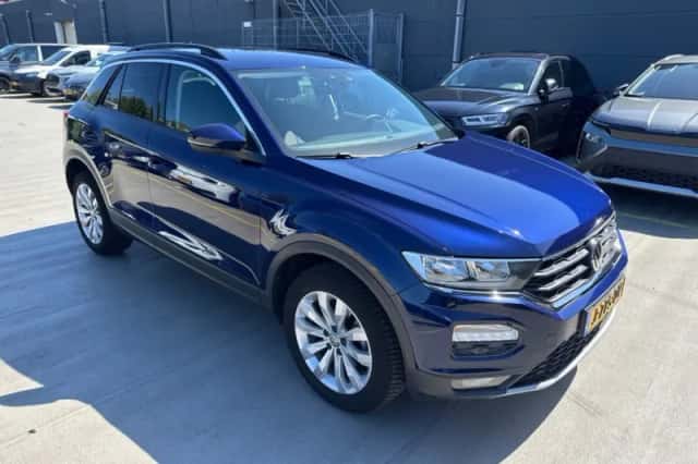 Volkswagen T-Roc (2020) thumbnail 1