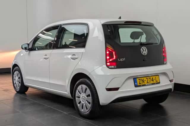 Volkswagen Up! (2019) thumbnail 4