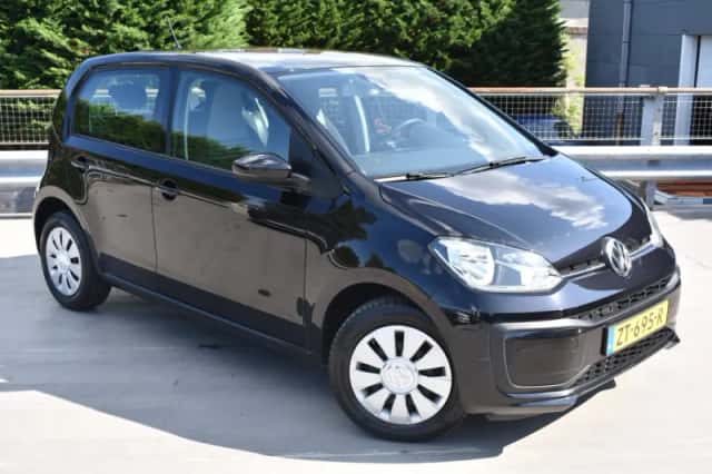 Volkswagen Up! (2019) thumbnail 2