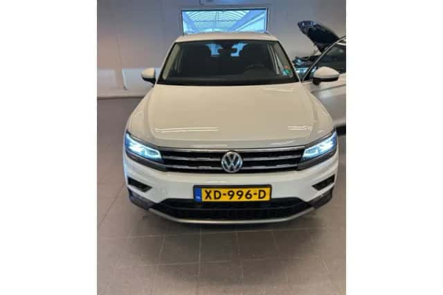 Volkswagen Tiguan (2018) thumbnail 6