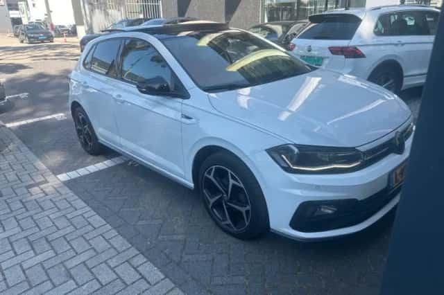 Volkswagen Polo (2021) thumbnail 2