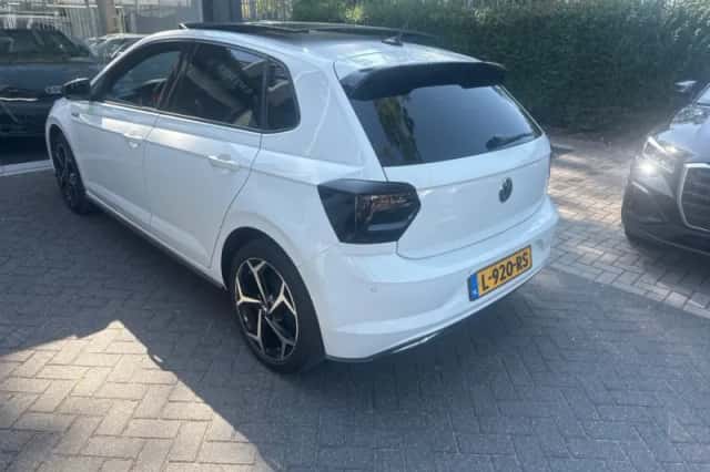 Volkswagen Polo (2021) thumbnail 3