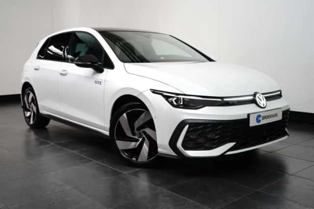 Volkswagen Golf (2025) thumbnail 3