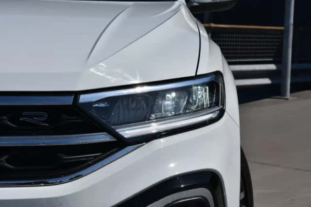 Volkswagen T-Roc (2022) thumbnail 5