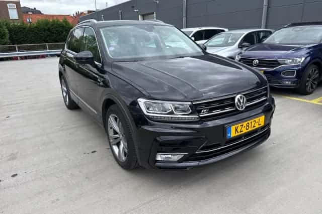 Volkswagen Tiguan (2017) thumbnail 1