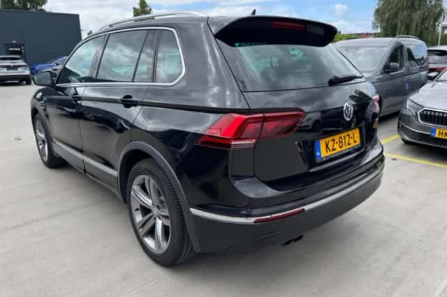 Volkswagen Tiguan (2017) thumbnail 4