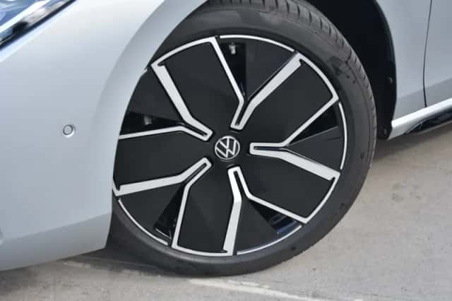 Volkswagen Passat (2025) thumbnail 6