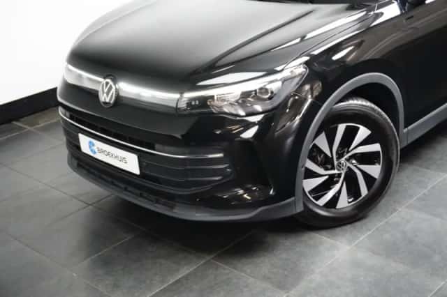 Volkswagen Tiguan (2025) thumbnail 16