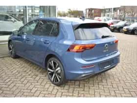 Volkswagen Golf (2025) thumbnail 3