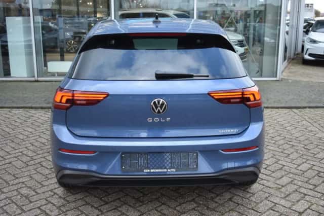 Volkswagen Golf (2025) thumbnail 37