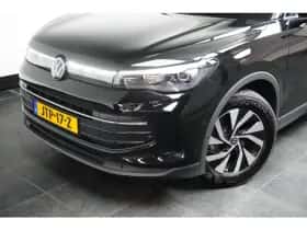 Volkswagen Tiguan (2025) thumbnail 2