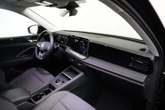 Volkswagen Tiguan (2025) thumbnail 19