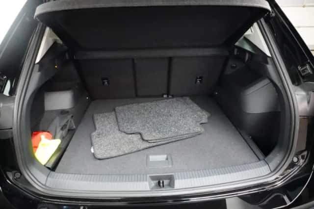 Volkswagen Tiguan (2025) thumbnail 23