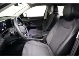 Volkswagen Tiguan (2025) thumbnail 6