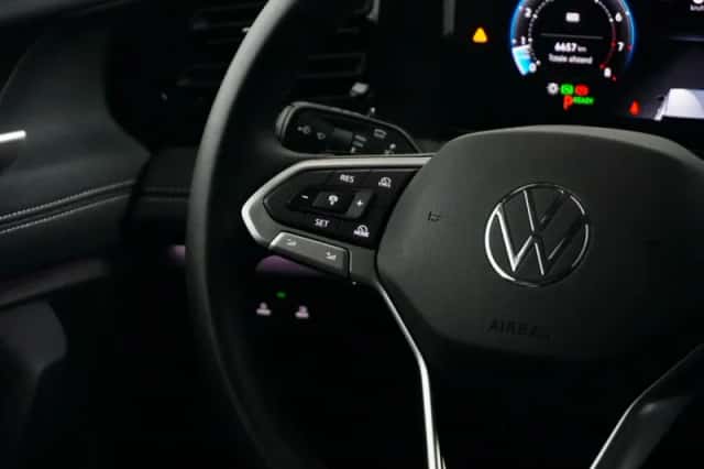 Volkswagen Tiguan (2025) thumbnail 9